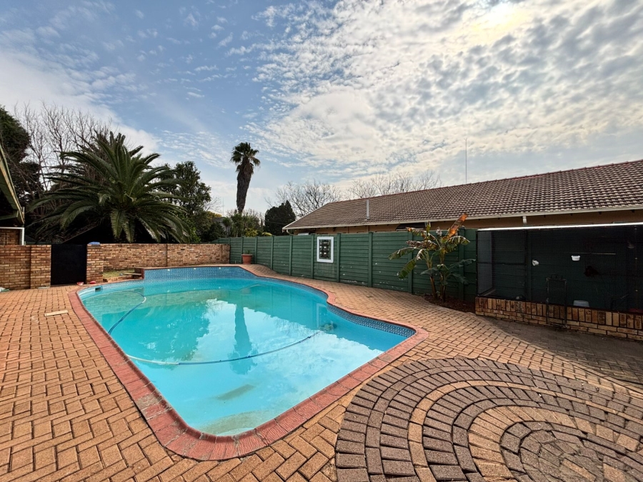 3 Bedroom Property for Sale in Flimieda North West
